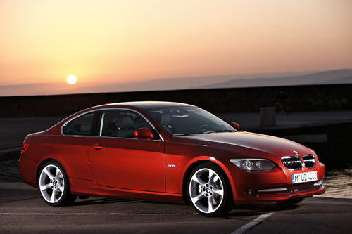 BMW : ventes records en mars pour le numéro 1 du haut de gamme