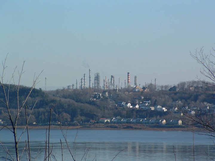 Pétrole : consommation et production en baisse en 2013