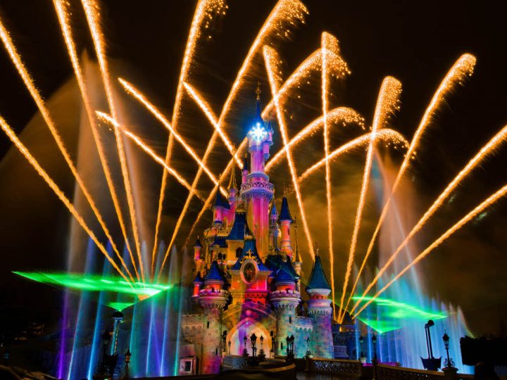 Euro Disney perd un million de visiteurs mais réduit ses pertes