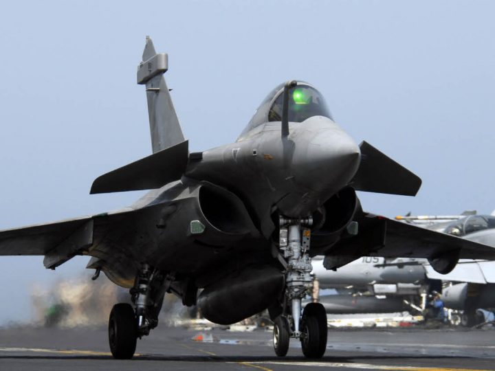 Le gouvernement participe à la modernisation du Rafale