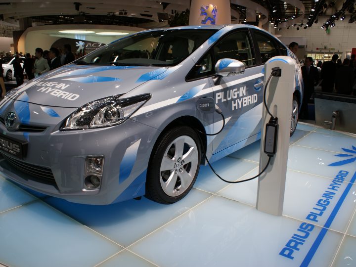 Près de deux millions de Prius hybrides rappelées par Toyota