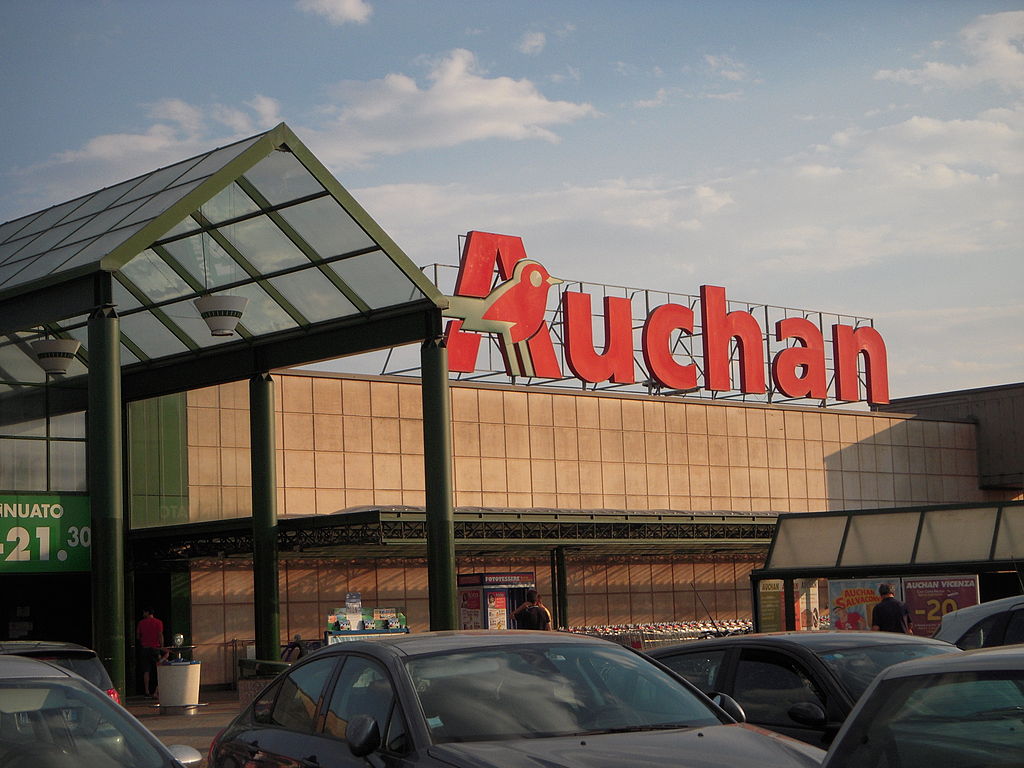 Auchan et Système U s’allient pour devenir les leaders de la grande distribution