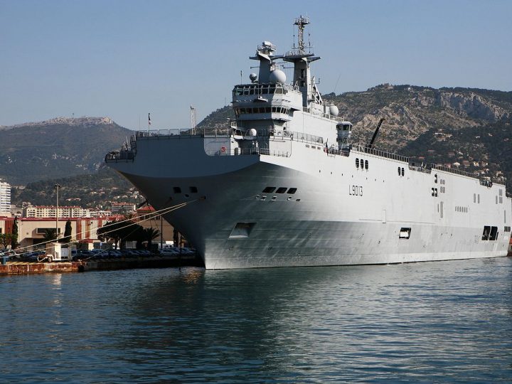 La France suspend la livraison du premier Mistral à la Russie