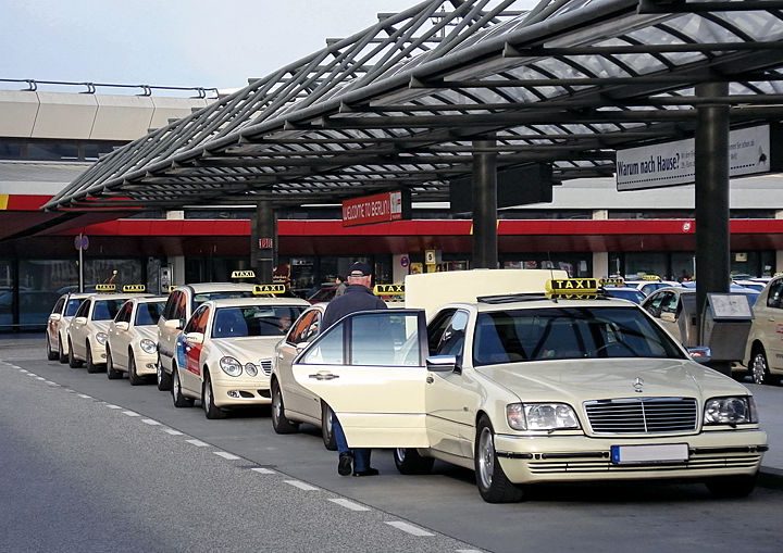 Contre Uber, les taxis estiment que leur « survie est en jeu »