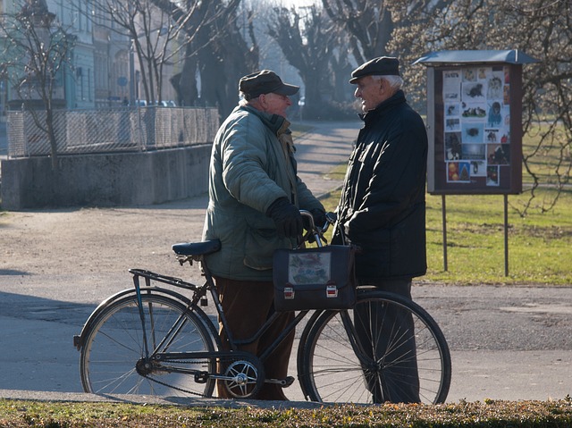 45.000 retraités pratiquent une activité professionnelle en plus de leur pension