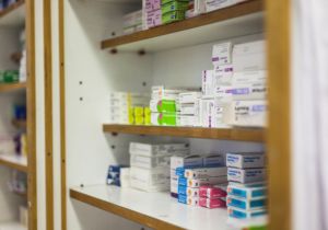 Médicaments non remboursables Internet supermarchés