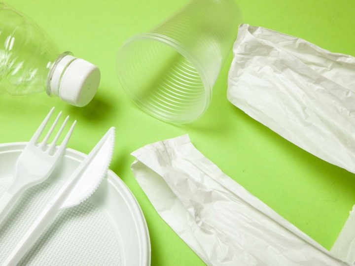 Interdiction des objets plastiques à usage unique