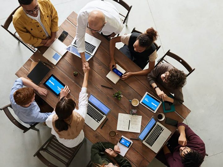 Quand l’industrie et la tech cherchent à féminiser leurs effectifs