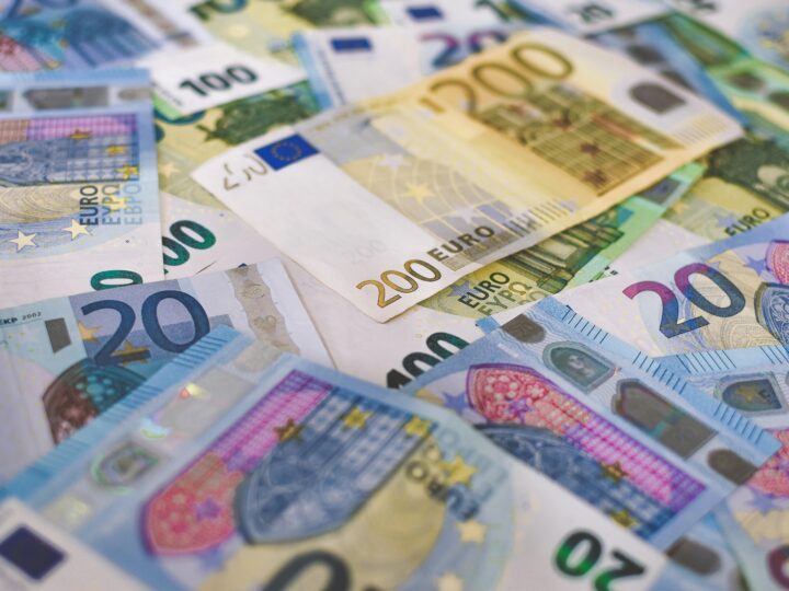 La France affirme que l’UE peut mettre en œuvre l’impôt minimum mondial sans l’aval de la Hongrie