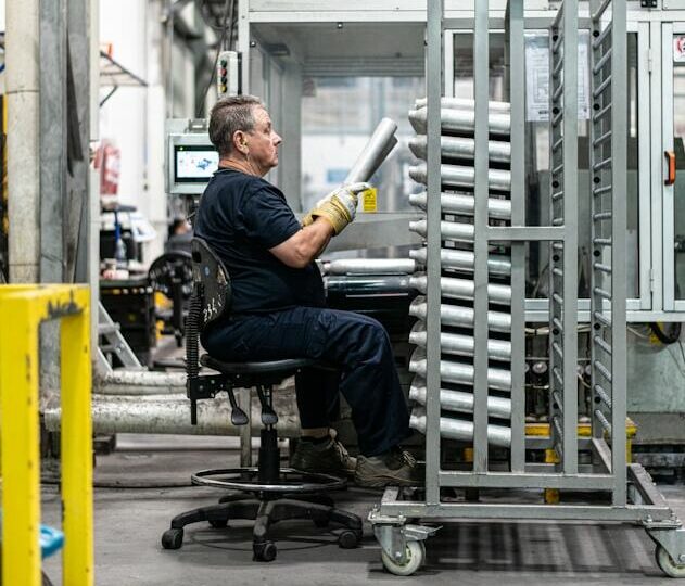 Suppression de deux jours fériés : travailler plus sans gagner plus