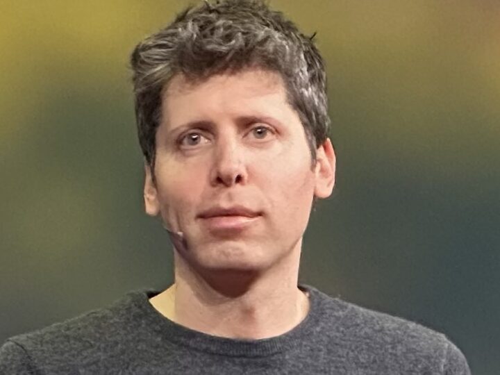 Sam Altman estime que l’IA consomme moins d&rsquo;énergie qu’un être humain