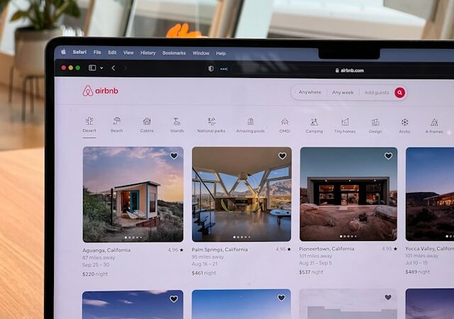 Logement : Airbnb teste une option de recherche IA