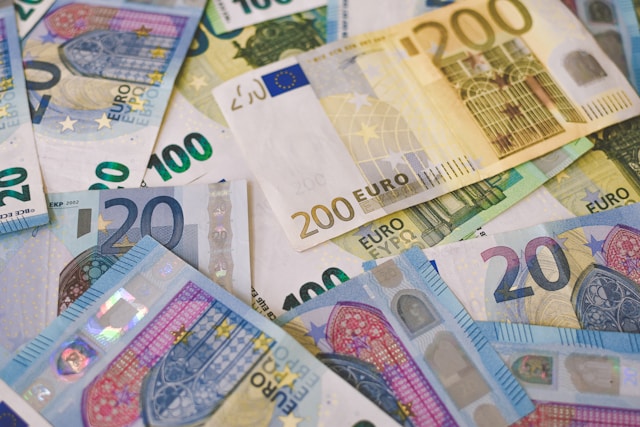 Nouveaux billets en euros : le vote du futur design prend fin le 21 septembre