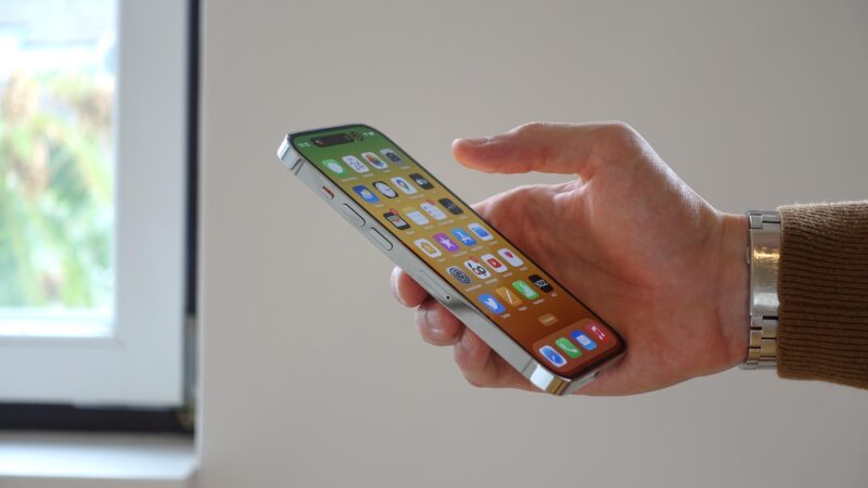 Stelogy : le Centrex et la VoIP au service de la téléphonie des entreprises
