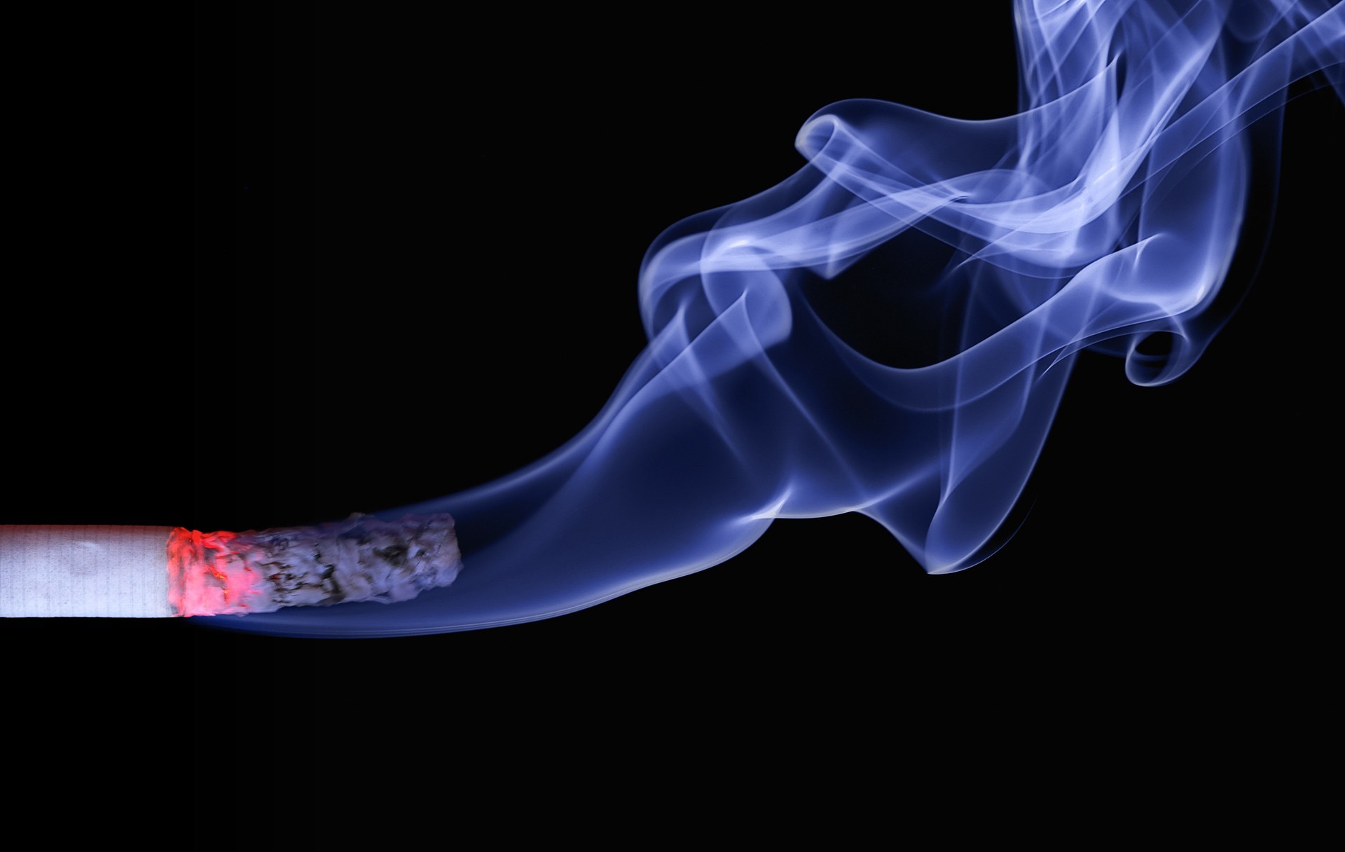 Quel bilan après vingt-cinq ans de hausses fiscales sur les produits du tabac ?